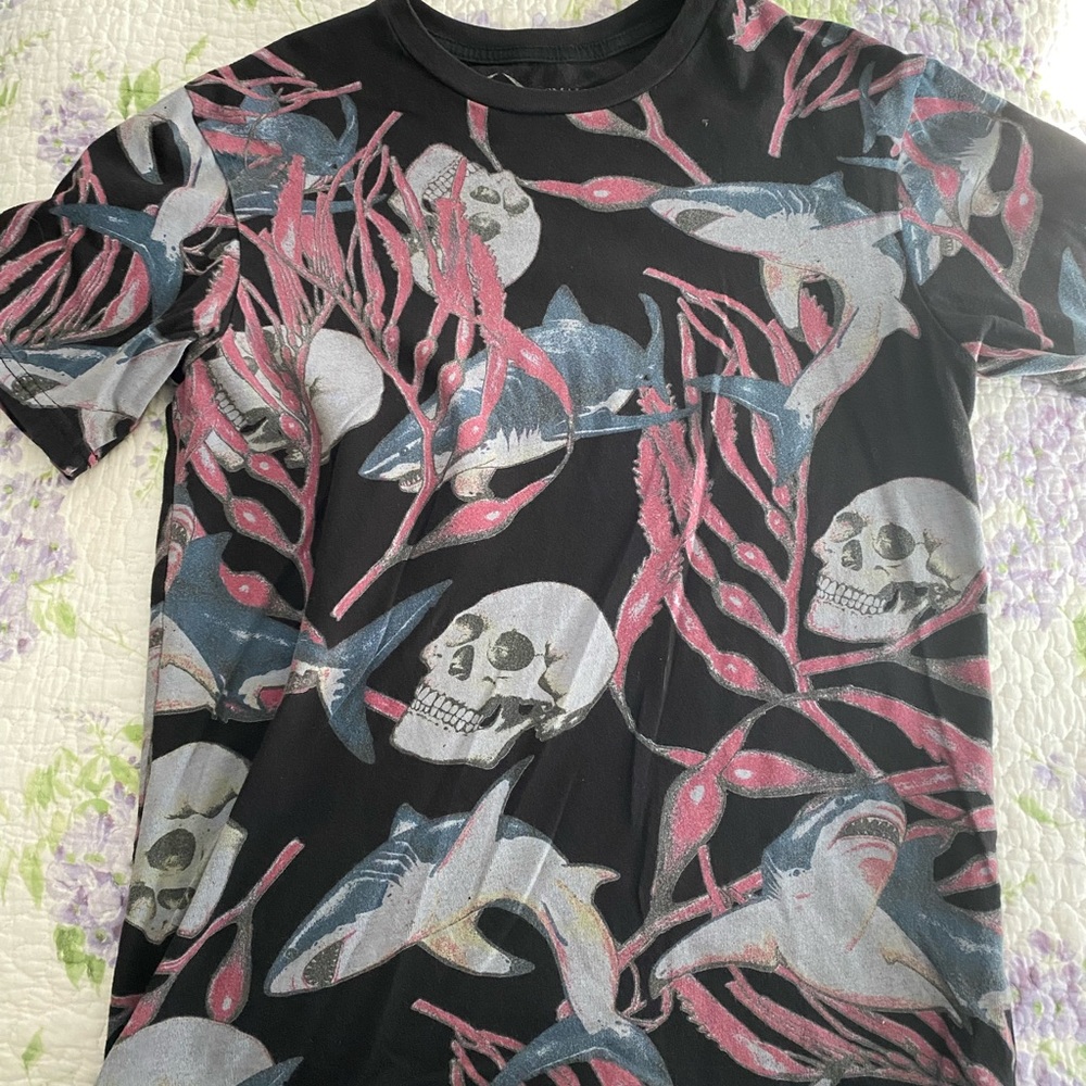 Small Men’s Skull and Shark Graphic Tee from Rook